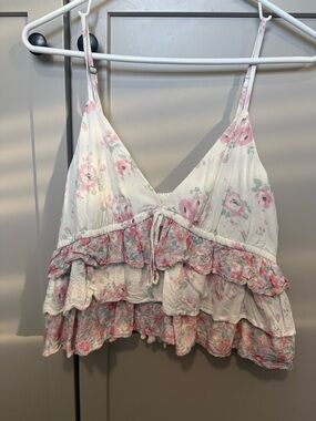 Hollister Floral Ruffle Tiered Spaghetti Strap Crop Top - White/Pink